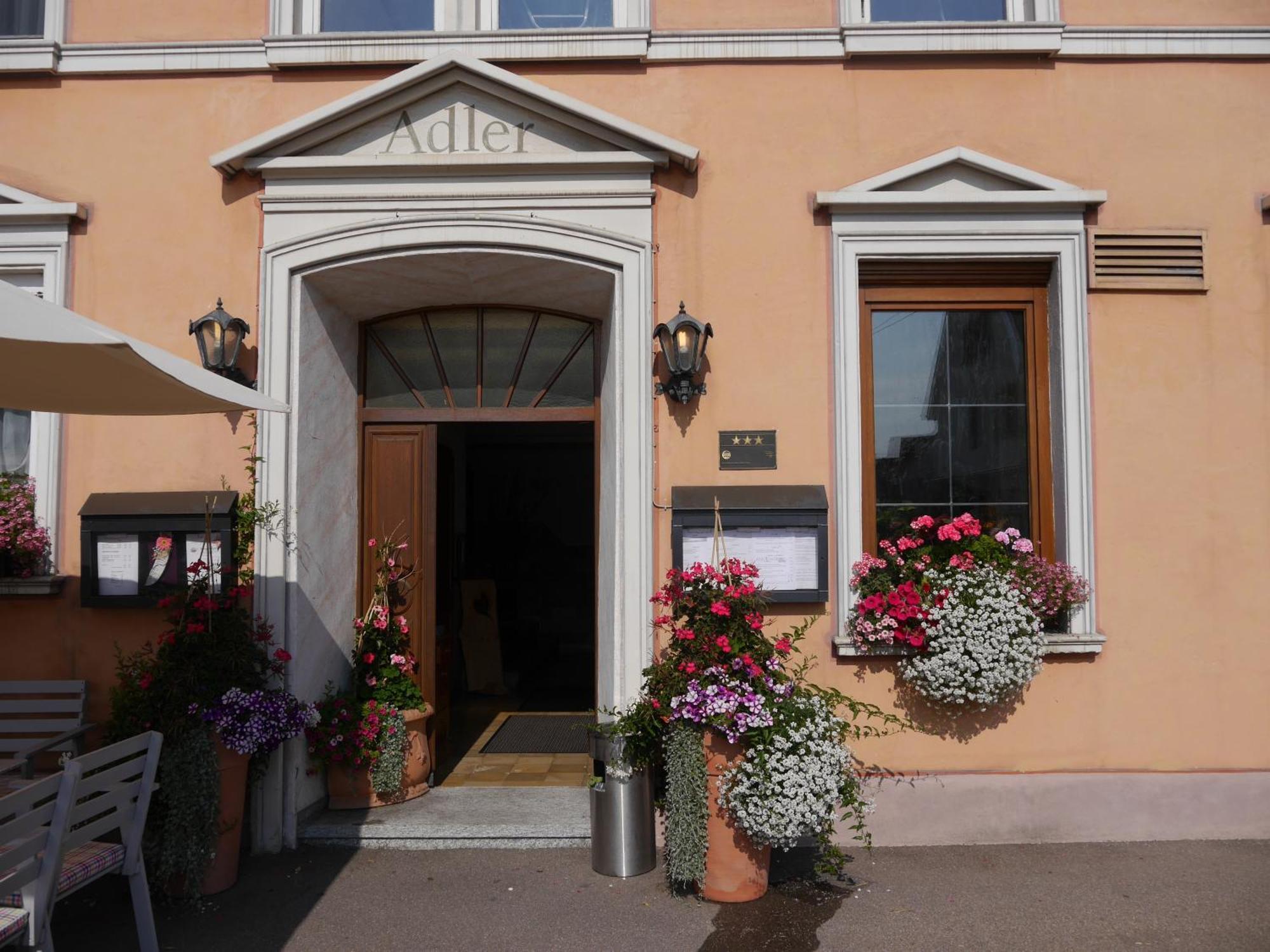 Gasthof Adler Inneringen Exterior foto